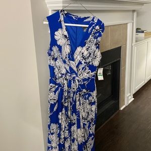 Jessica Howard petite pant jumpsuit /romper. Size petite large.